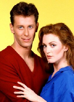 Steven Weber, Julianne Moore