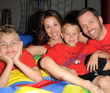 Eric Martsolf (Brady, Days of our Lives) at his new kids gym